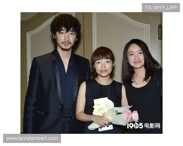 星空娱乐网：最新电影上映信息与影评推荐一站式获取